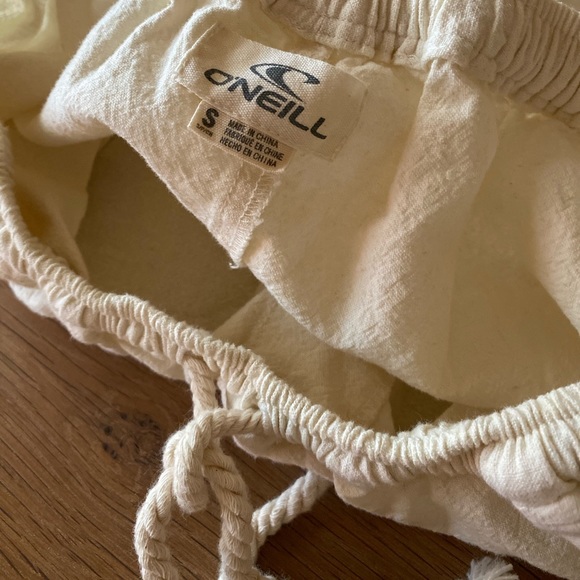 O’Neill Crop Pants! Mint condition! - Picture 5 of 8